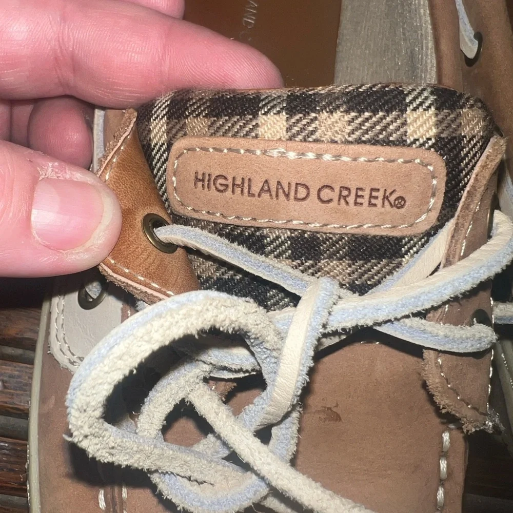 Highland Creek Men's Tan Boat‎ Shoes black plaid accents leather size 8